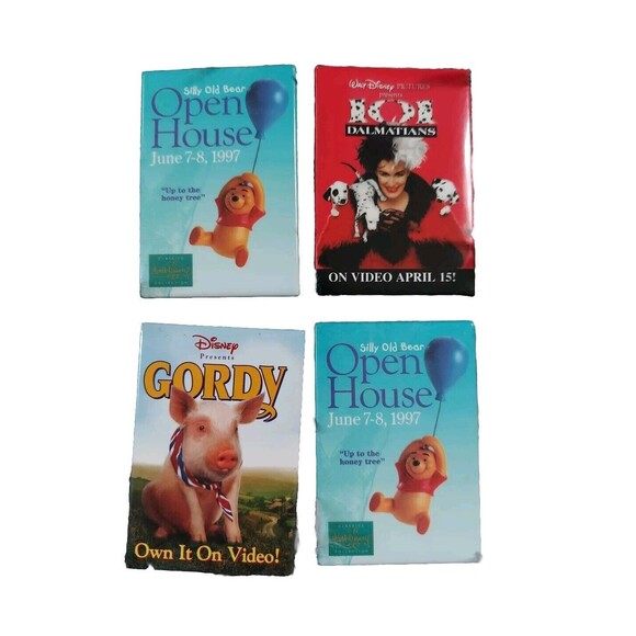 Lot Of 4 Walt Disney Classics Collection Vintage Buttons 1997 Winnie-The-Pooh - Picture 1 of 7